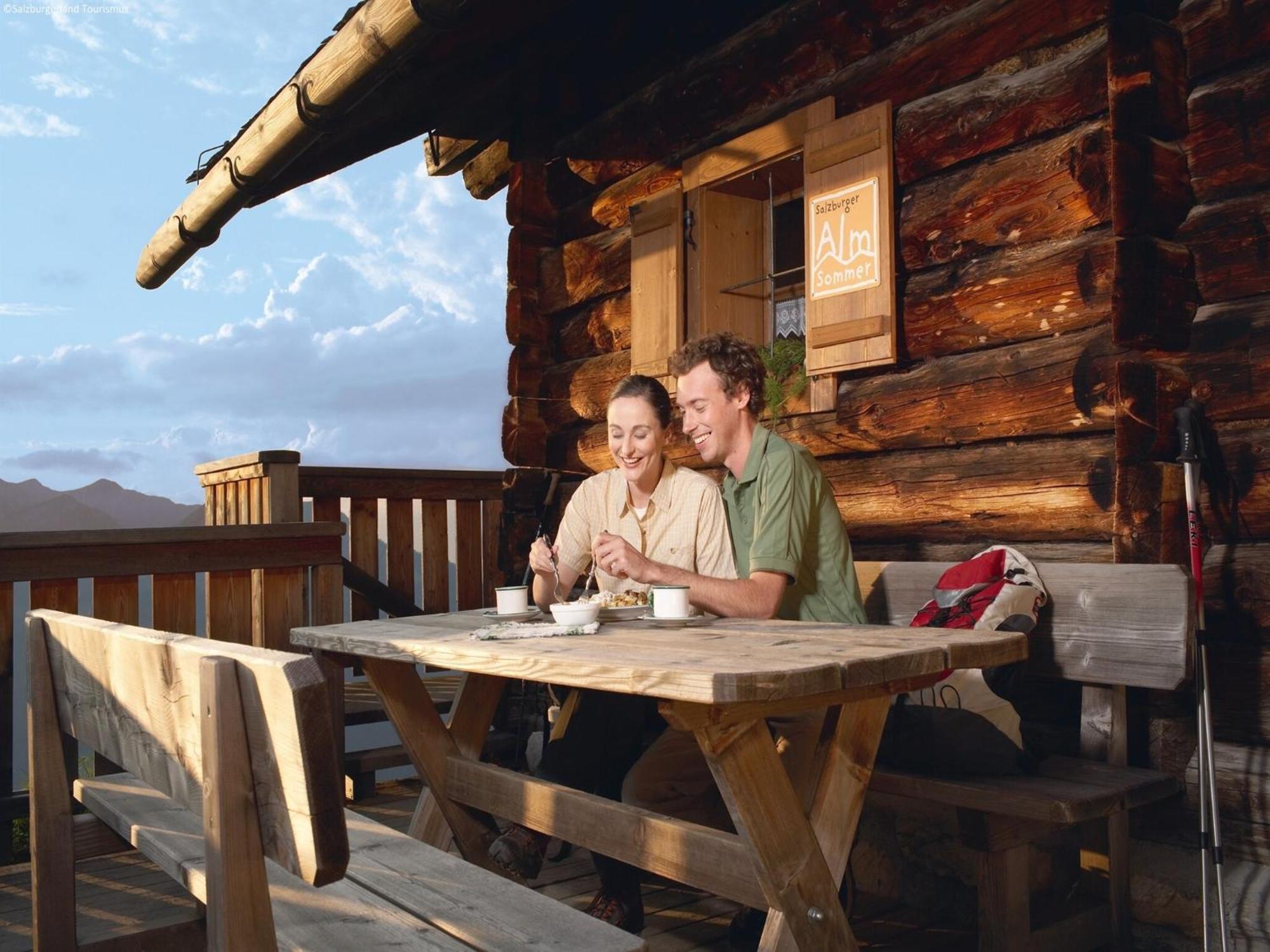 Modern Chalet With Sauna Near Ski Area In Saalbach Hinterglemm Salzburgerland 外观 照片